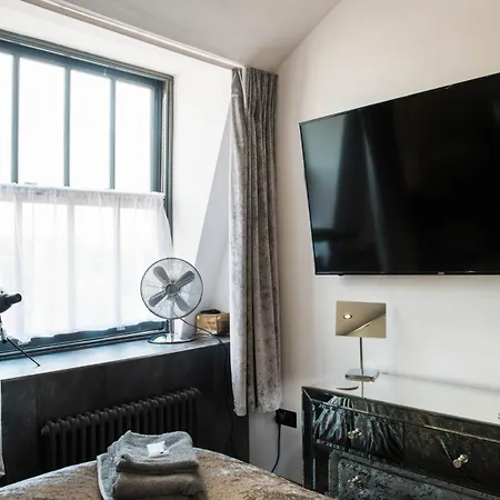 The Penthouse Apartamento *